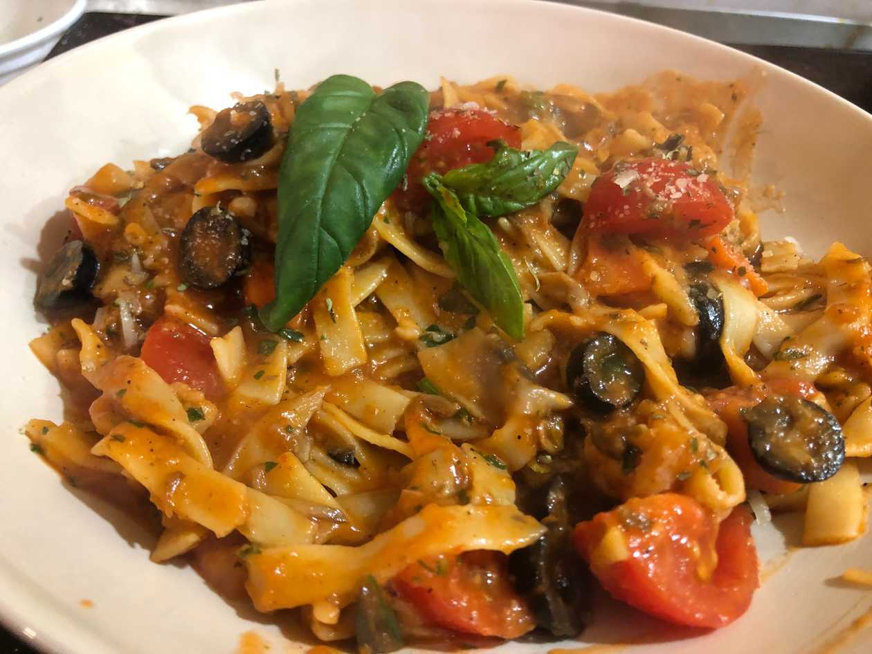 La Bella Crosta Pizzeria & Pasta 2 · Fotos 1
